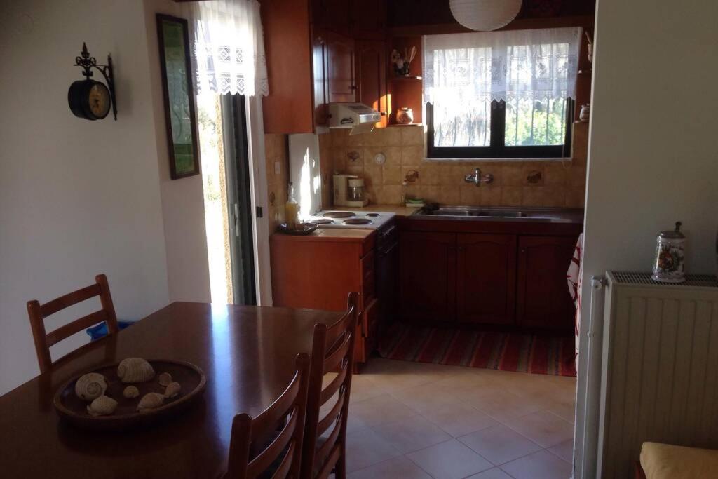 House Into The Green! Holiday home Preveza
